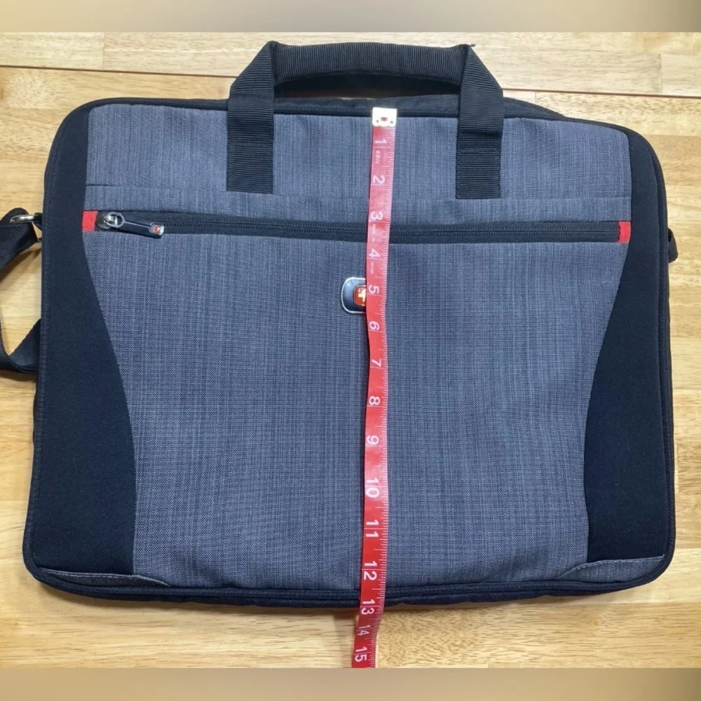 SWISSGEAR Laptop Messenger Bag 16” Red/Black with shoulder strap